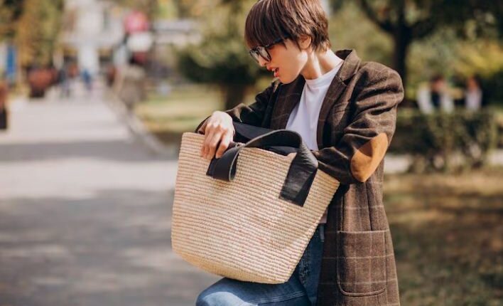 Knitted Shoulder Bag