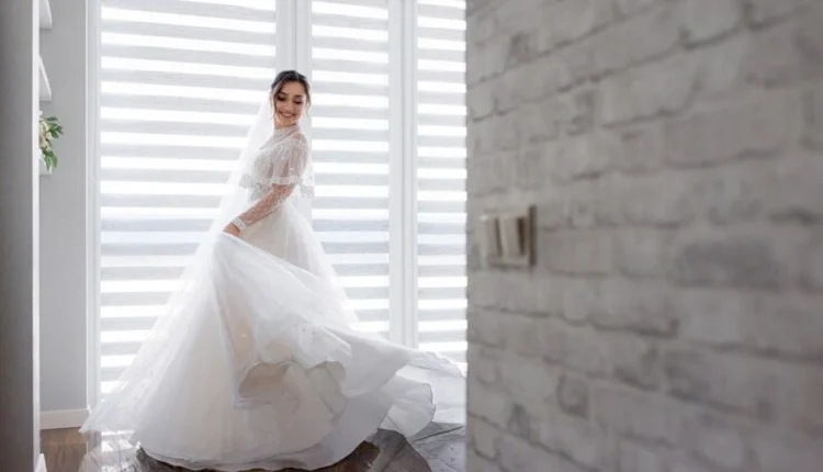 High Neck Wedding Dress, Stunningly Elegant Appearance
