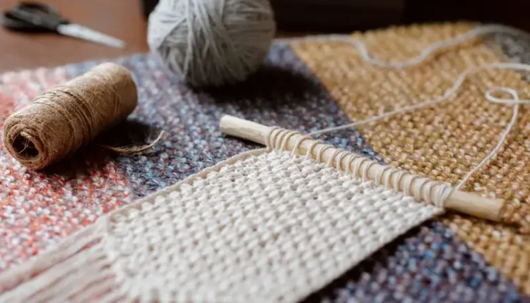 Some Commonly Used Decorative Cast off Knitting Techniques